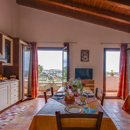 La Rosa Rossa Apartman *