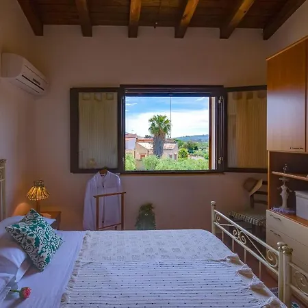 La Rosa Rossa Daire Sciacca